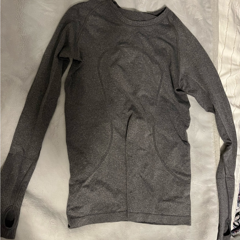 long sleeve lululemon swiftly tech